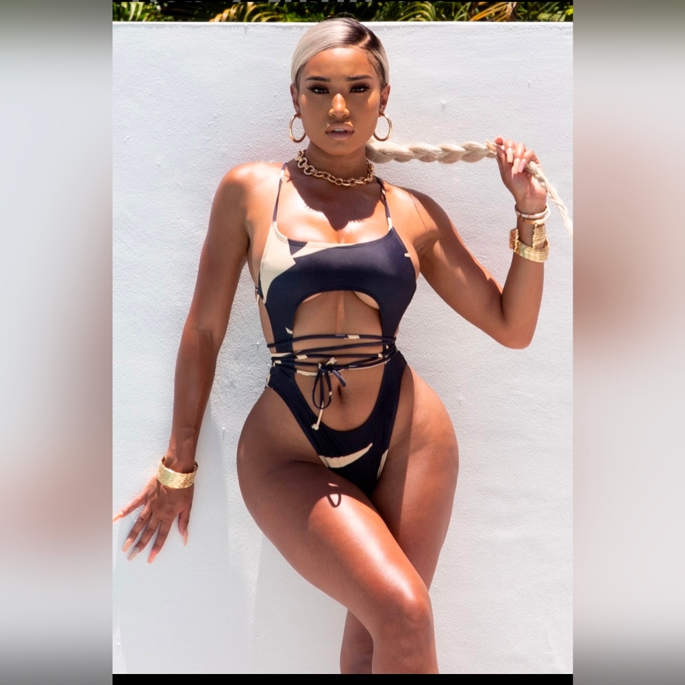 Theo Monokini Black/Nude